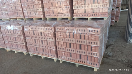 Кирпич строительный полнотелый ТОАЗ одинарный 1НФ М-200 с тремя техническими отверстиями