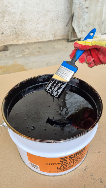 Битумно-полимерная мастика IZOSTAMP